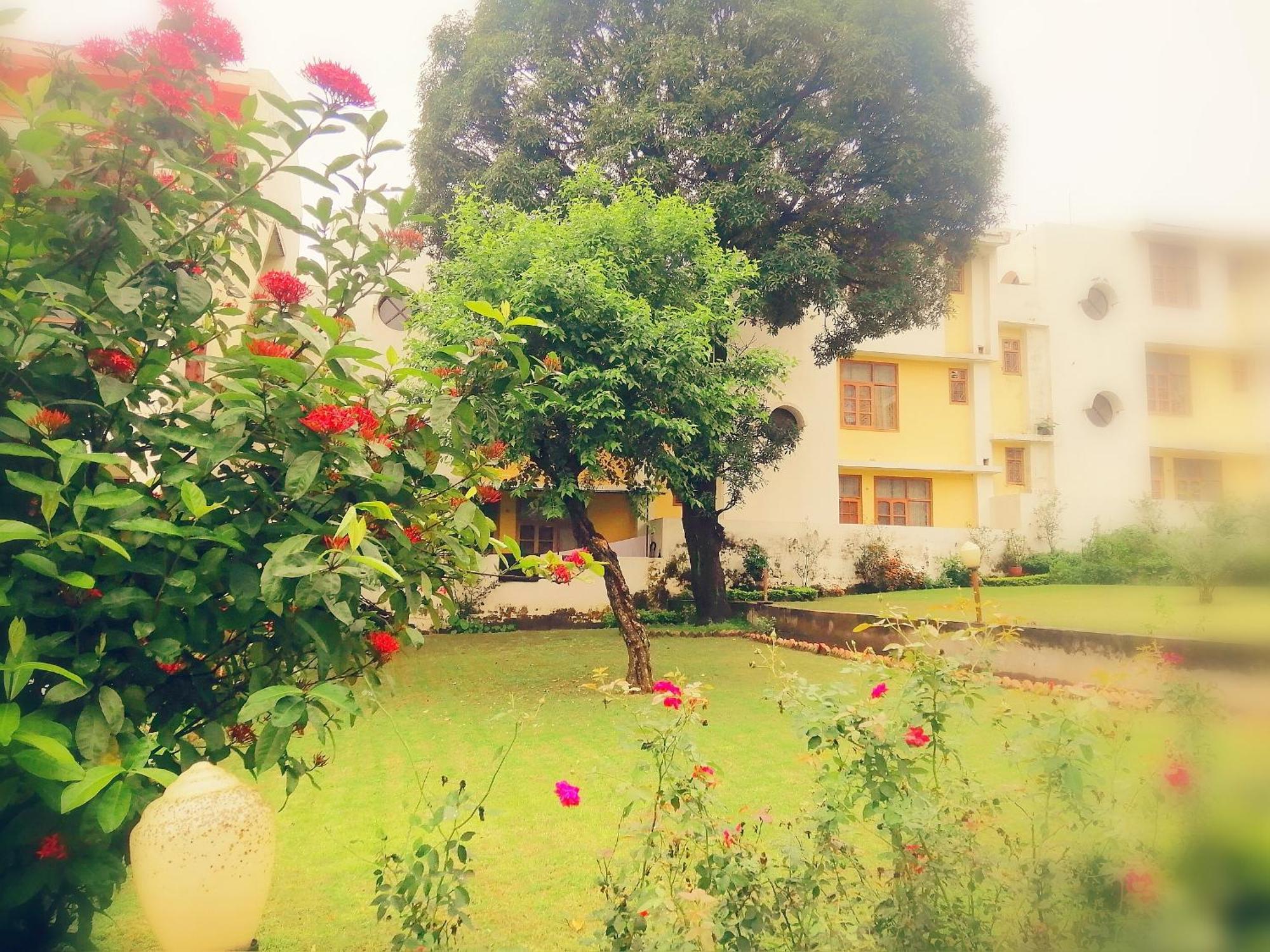 Ganga Vatika Boutique Hotel, Rishikesh Ngoại thất bức ảnh