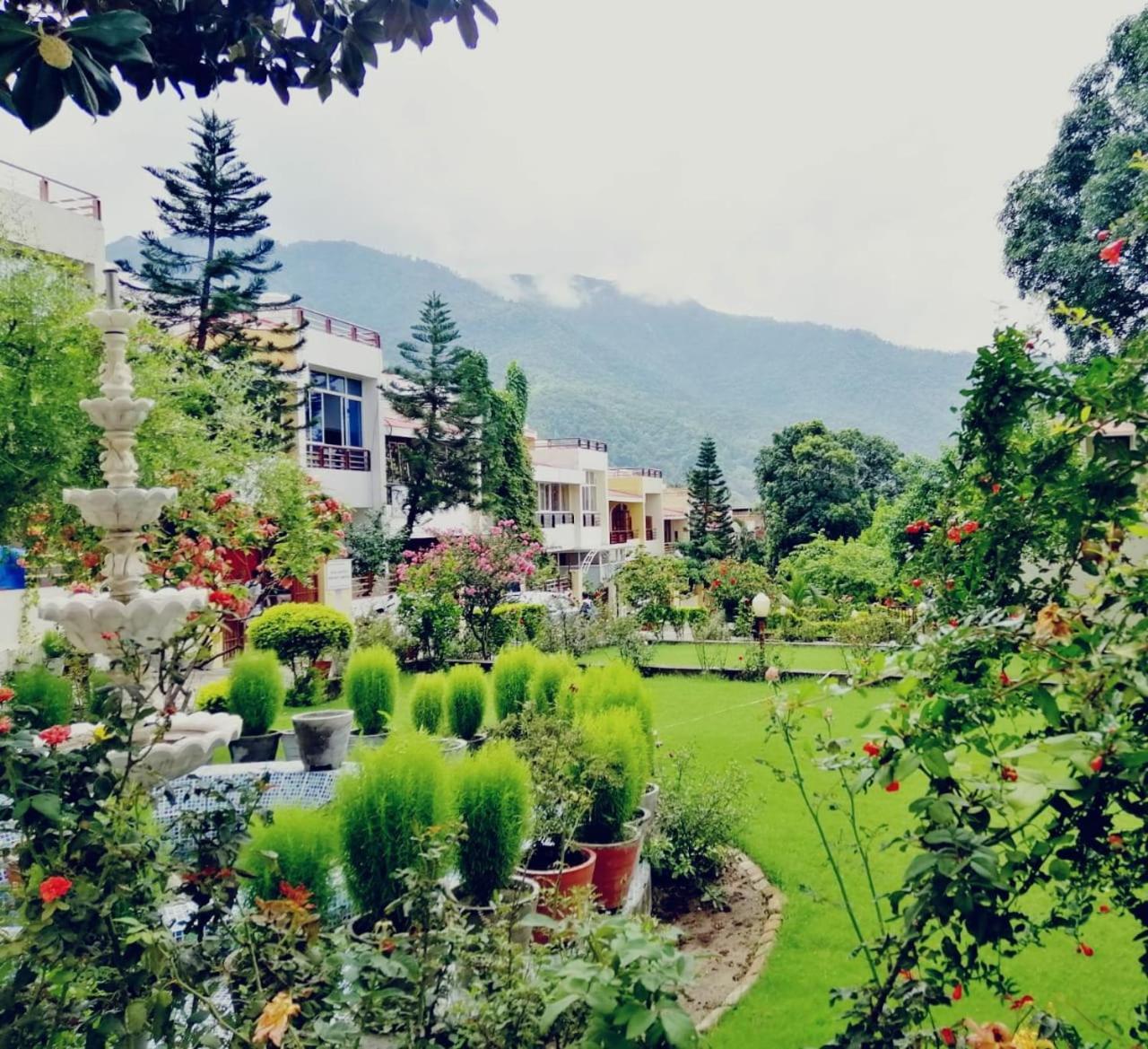 Ganga Vatika Boutique Hotel, Rishikesh Ngoại thất bức ảnh
