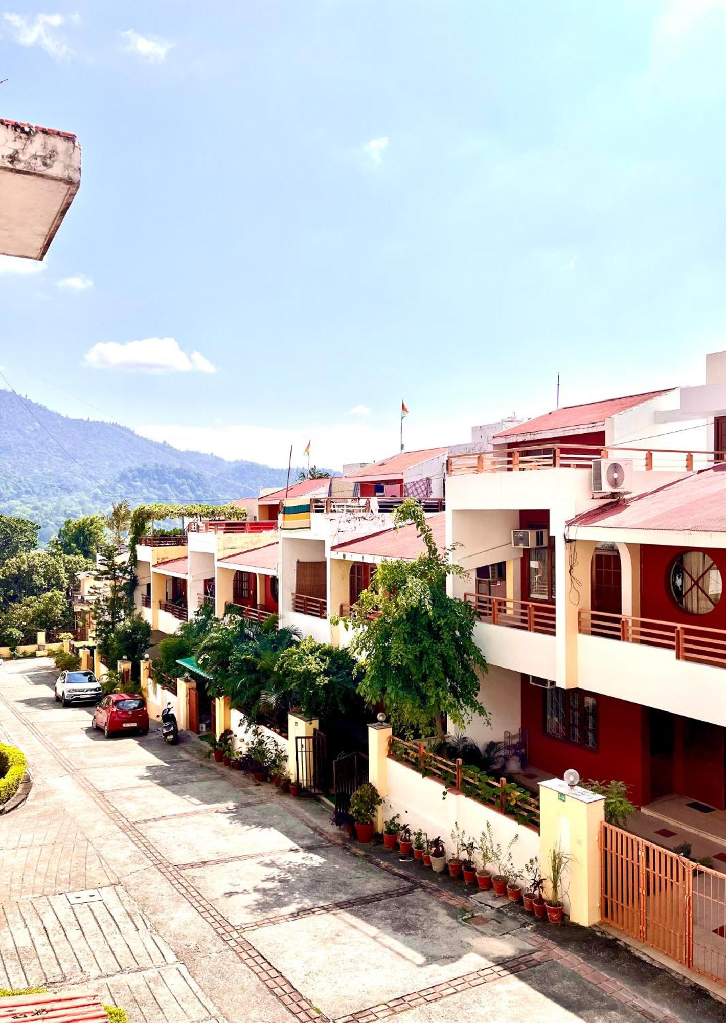 Ganga Vatika Boutique Hotel, Rishikesh Ngoại thất bức ảnh